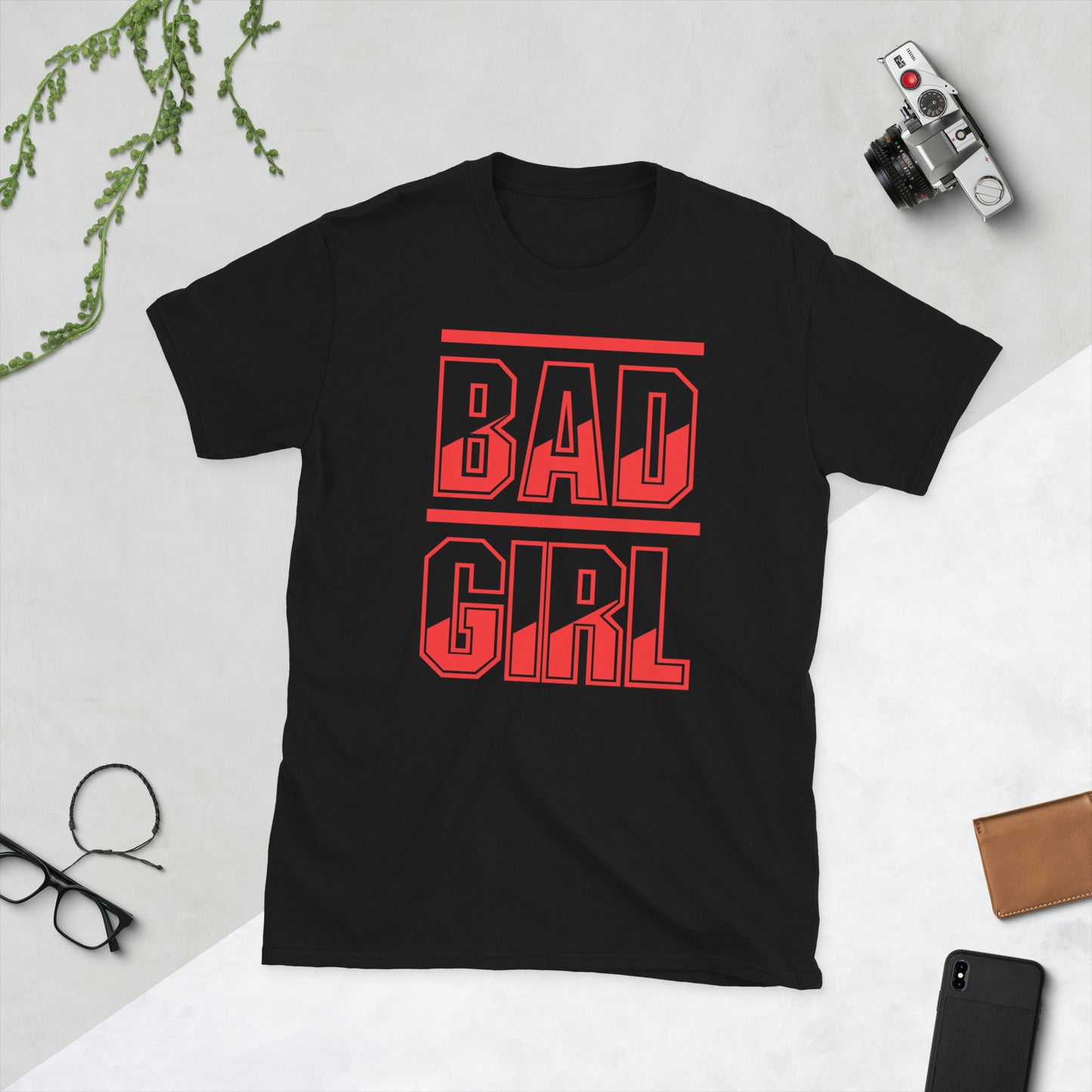 Kurzärmeliges Unisex-T-Shirt BAD GIRL